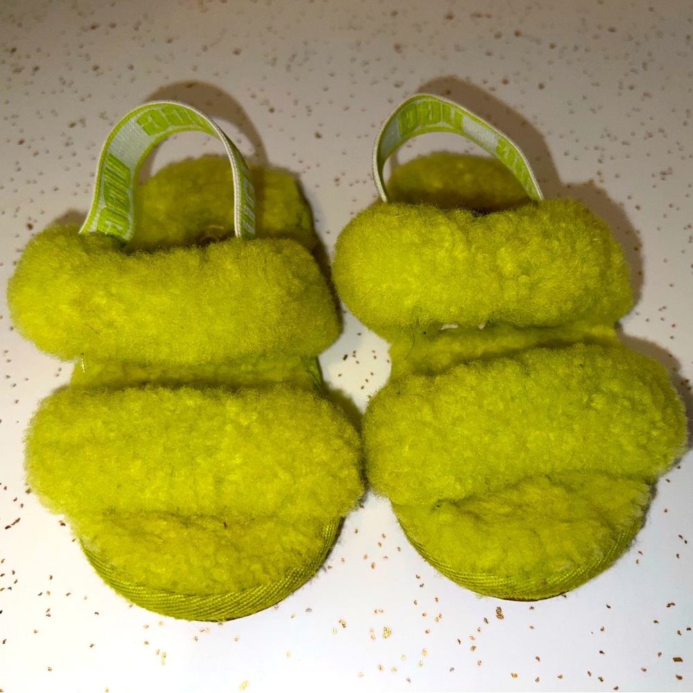 Ugg Oh Yeah Sandals Size 8 lime green